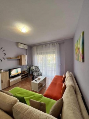 Coastal Comfort Apartment
